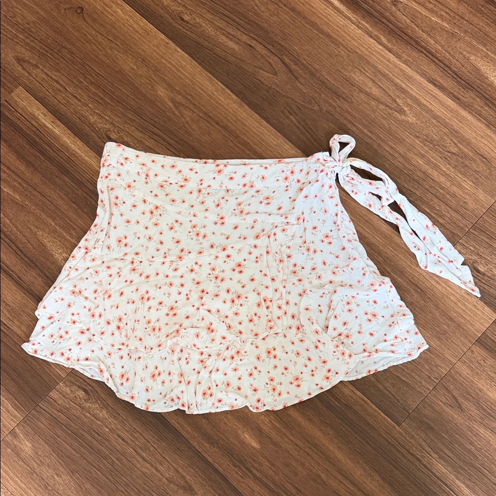 Forever 21 White and Coral Wrap Skirt